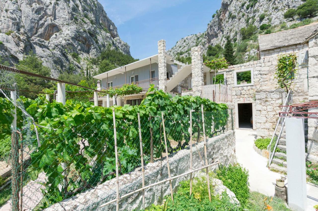 Apartment Petea Omiš Exterior foto